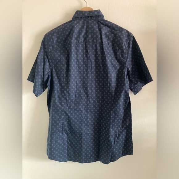 Perry Ellis Slim Fit Button Down Shirt Short Sleeve Floral Medium NWT - Picture 2 of 8